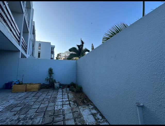 2 BEDROOM APARTMENT FOR SALE IN BLUFF